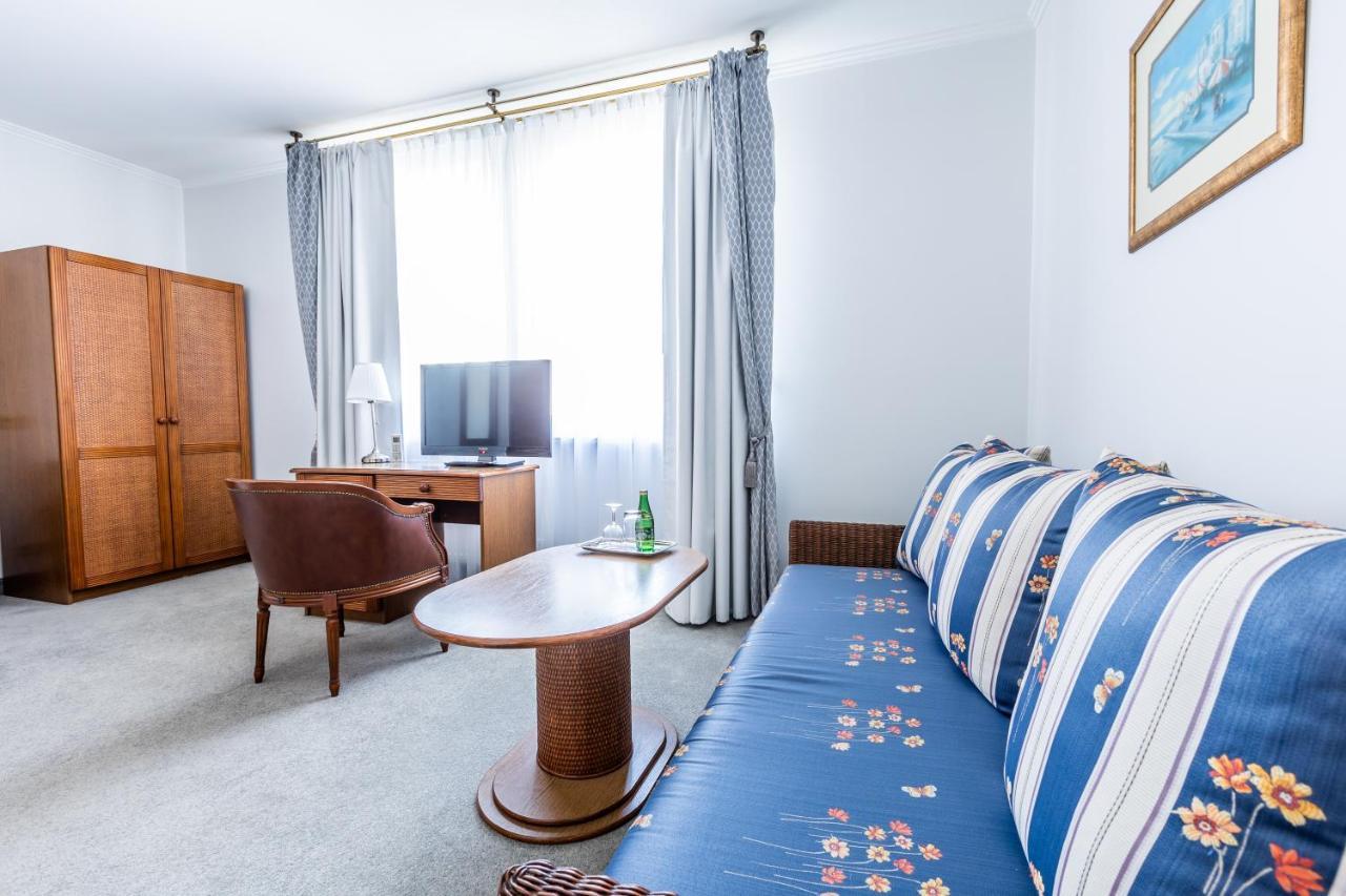 Hotel Pod Zlota Roza Kielce Exterior foto